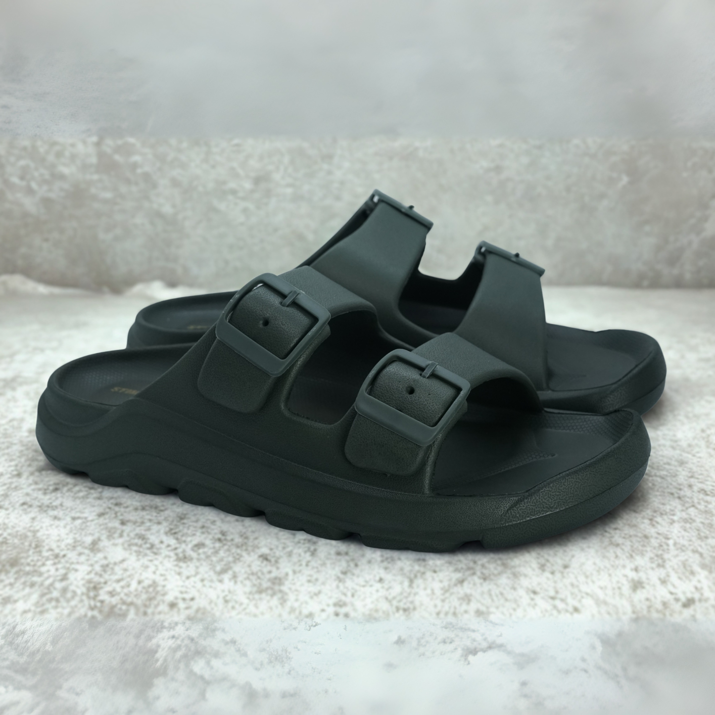 Paragon Stimulus 3215SP - Men Stylish Lightweight Flipflops